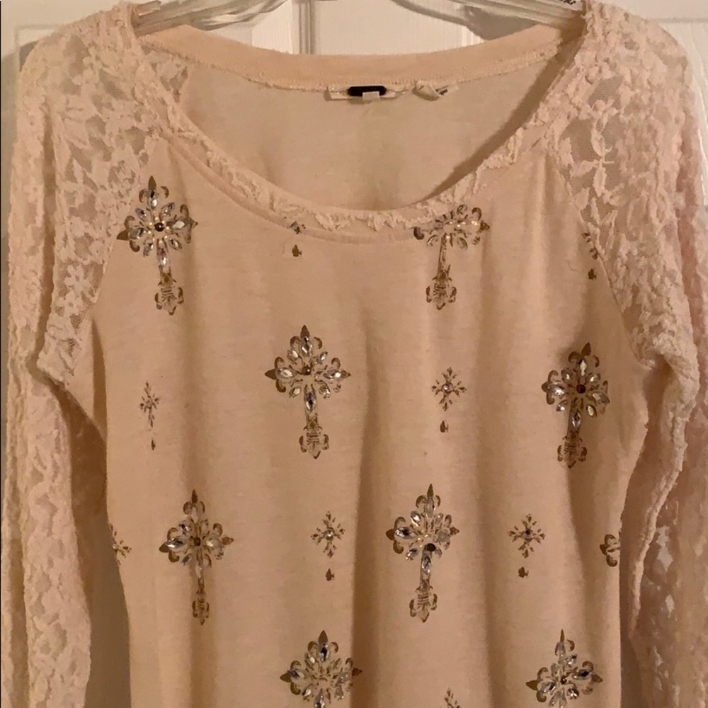 EUC Miss Me Top Size Extra Large